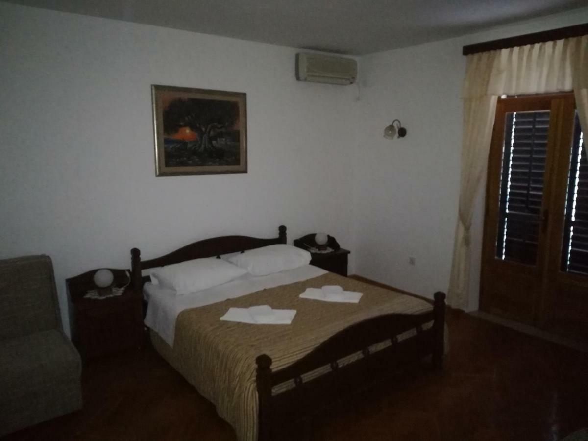 Villa Kukuljica Zaton  Luaran gambar